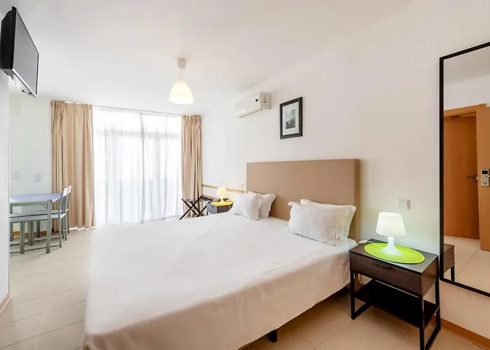 Aparthotel Mirante Da Rocha Portimao